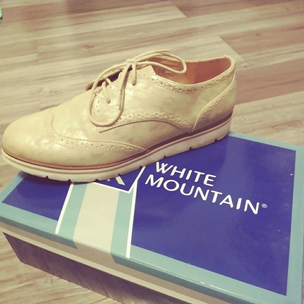 Gold Saddle Shoe